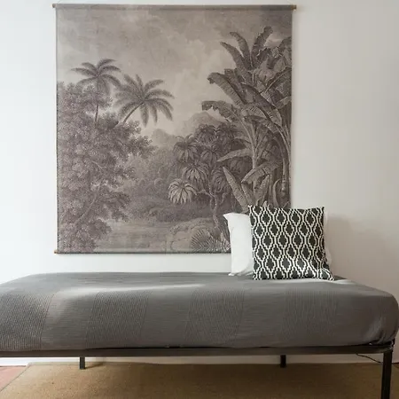 Apartman Plum Guide - Fever Trees